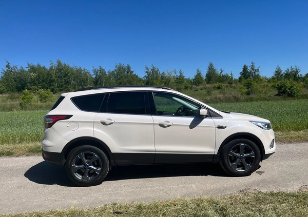 Ford Escape cena 52800 przebieg: 126000, rok produkcji 2017 z Knurów małe 781
